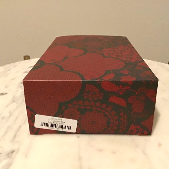 Taylor Swift Christmas Tree Farm Memory Box Trinket Box NIB RARE - Picture 4 of 5